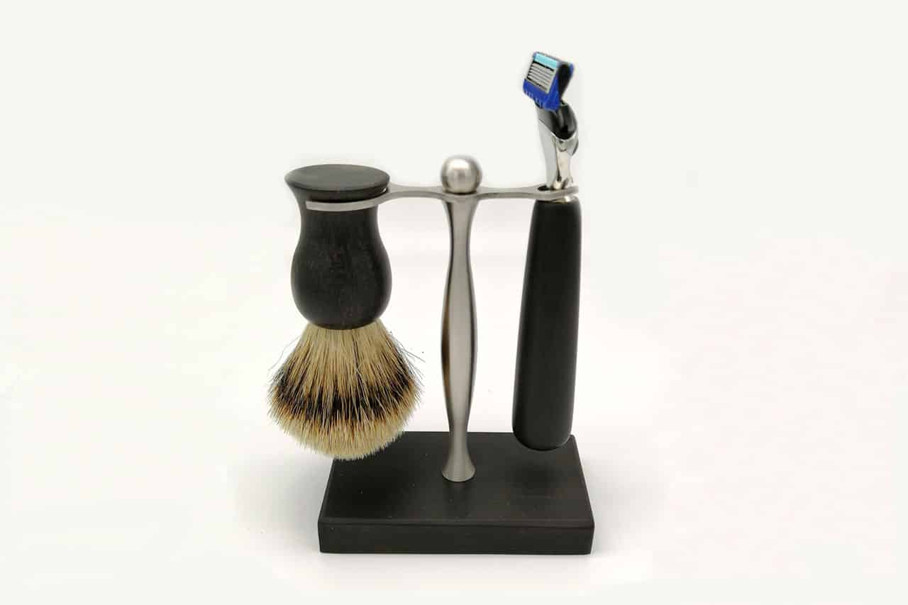Ebony Shaving Set with Pedestal Stand and Fusion Razor - Personal Care Accessories - Knife Shop L'Artigiano Scarperia - 01