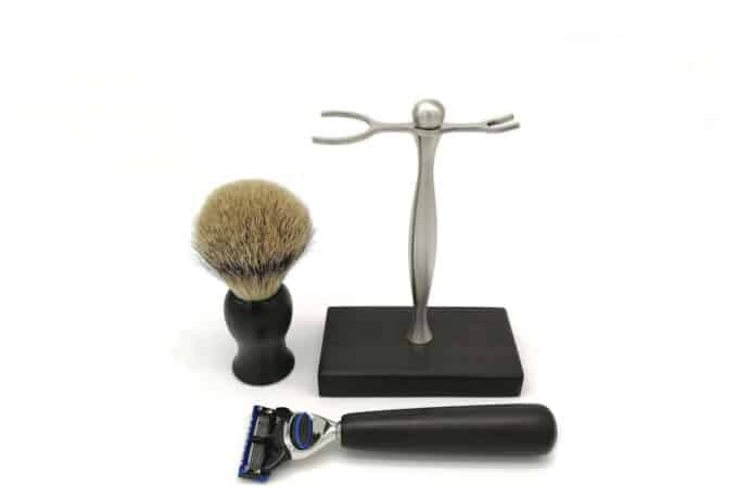 Ebony Shaving Set with Pedestal Stand and Fusion Razor - Personal Care Accessories - Knife Shop L'Artigiano Scarperia - 02