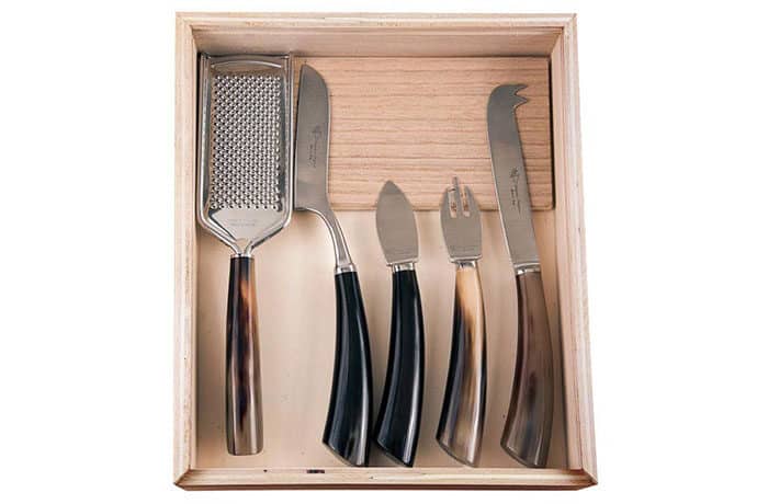 Box set with five Forged Cheese Knives with Ox Horn Handles - Cheese Knives and Accessories - Knife Shop L'Artigiano Scarperia - 01
