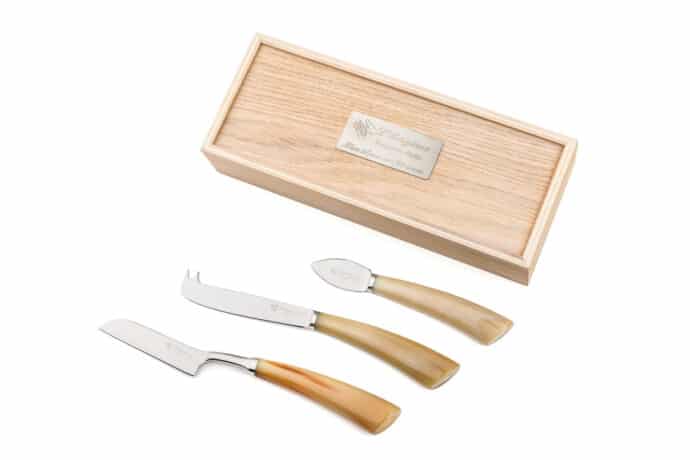 Box set with three Forged Cheese Knives with Ox Horn Handles - Cheese Knives and Accessories - Knife Shop L'Artigiano Scarperia - 01