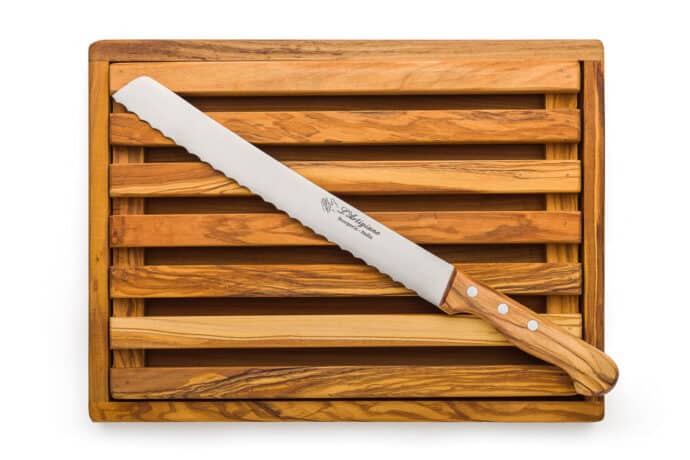 Bread Knife and Cutting Board in Olive Wood- Kitchen Knives and Accessories - Knife Shop L'Artigiano Scarperia - 02